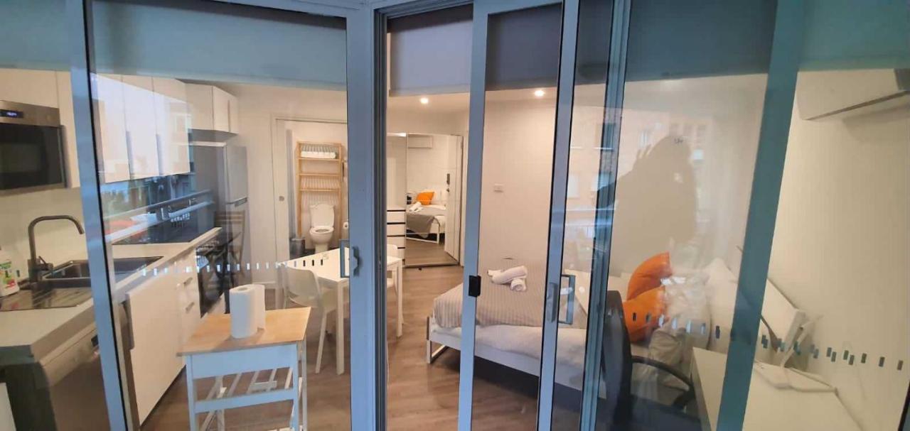 Dana-Cozy Studio With Shared Entry In The City Канберра Экстерьер фото